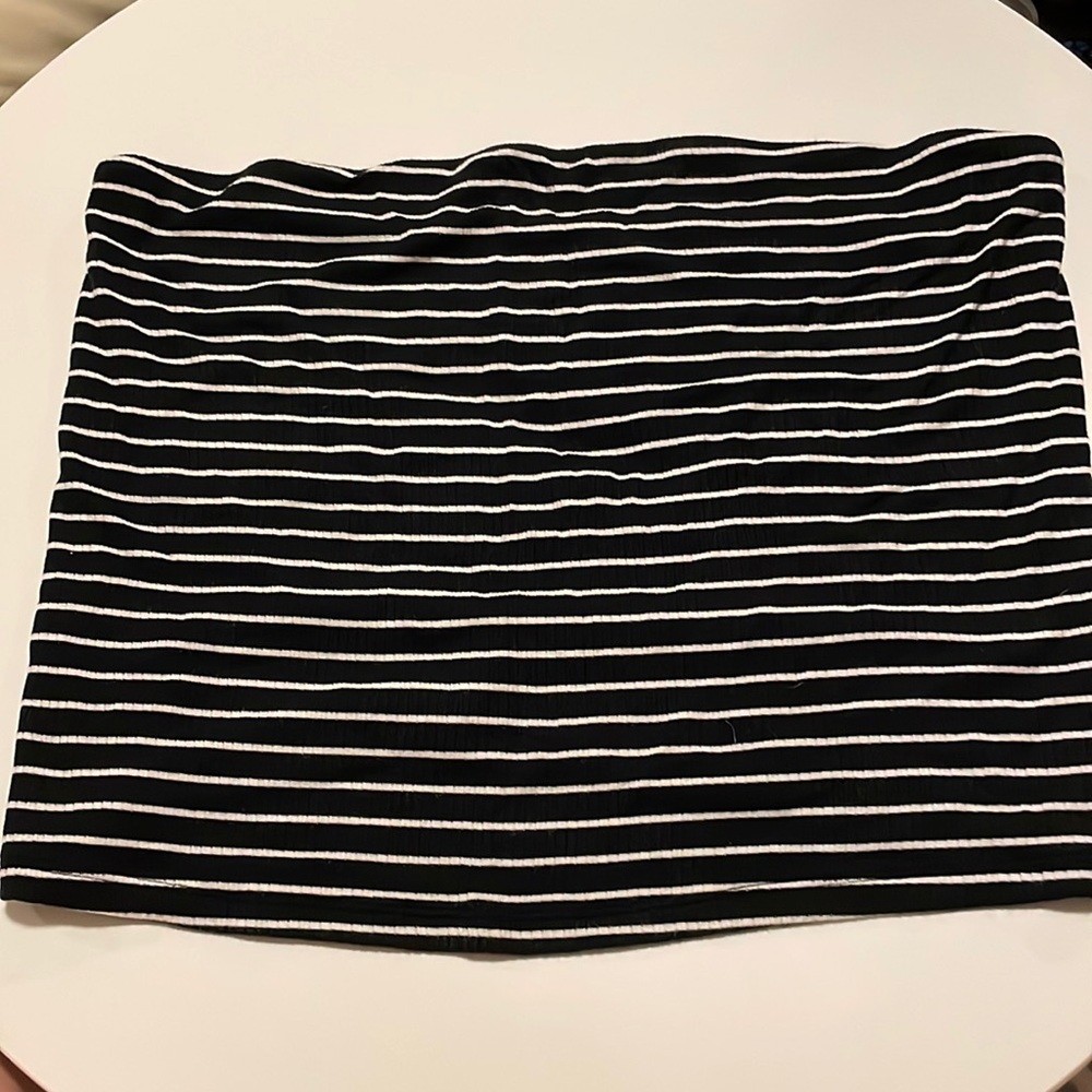 American Eagle robbed tube top